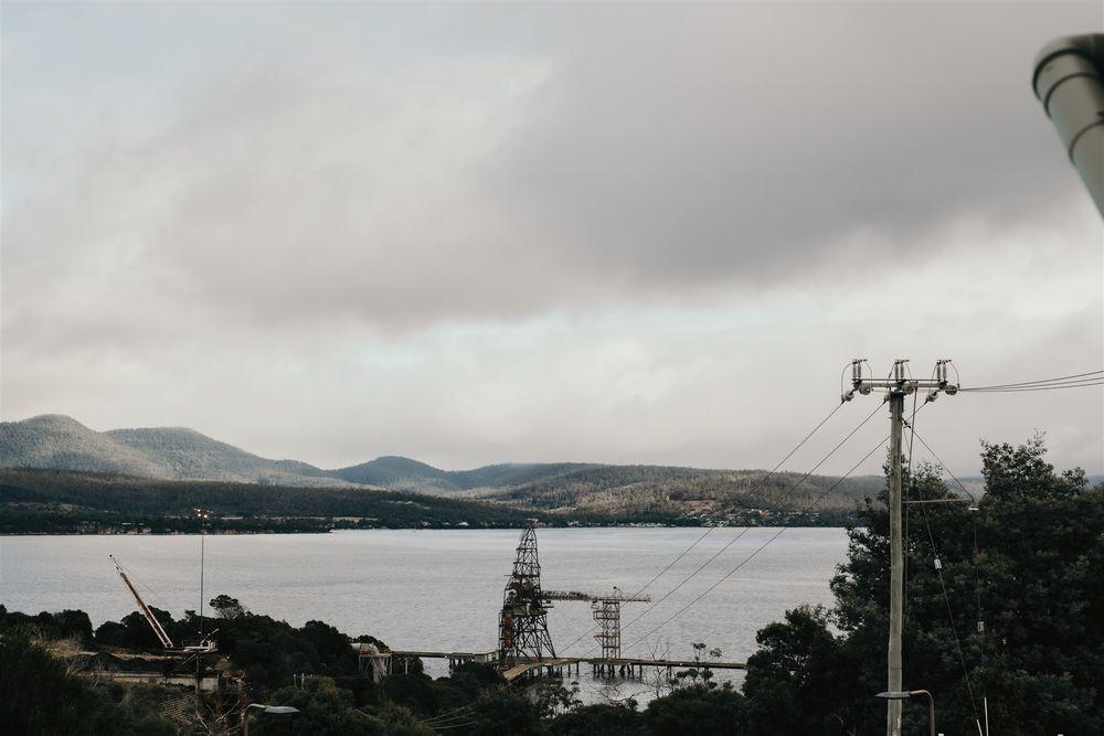 Tasmanian waterfront wedding venue